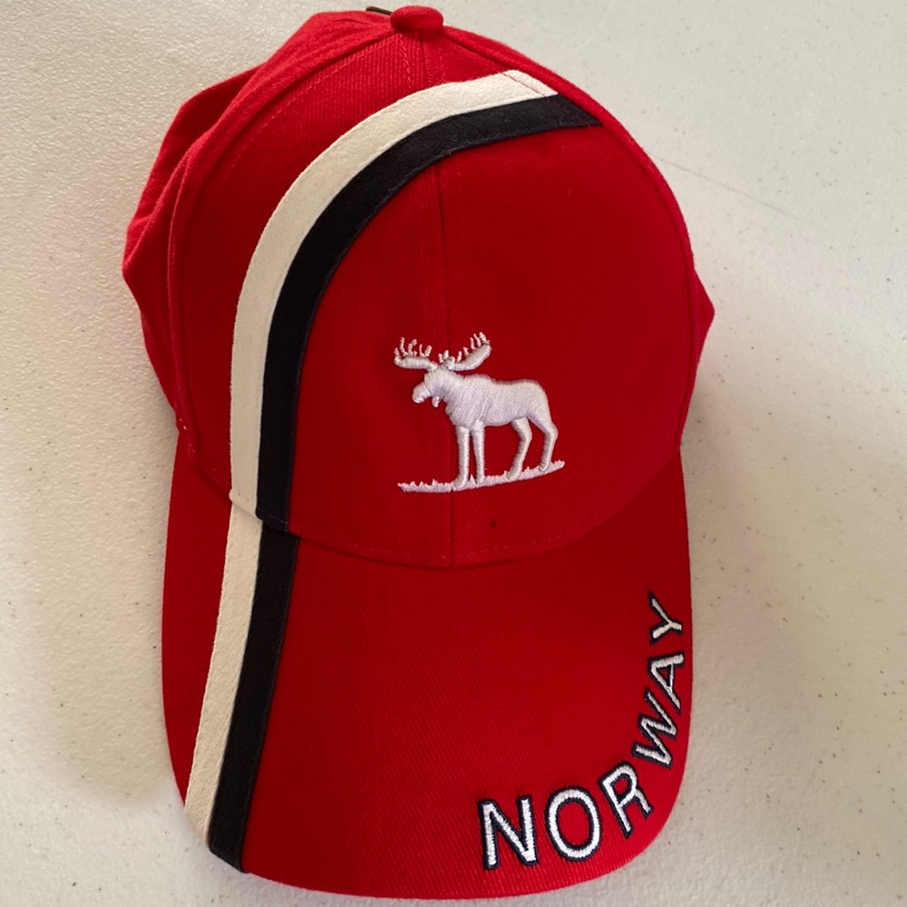 Norway Moose Embroidered Baseball Cap Adjustable Hat red with black& White NWT